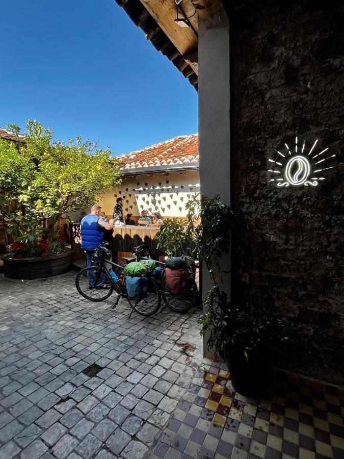 The Coffee Bean Hostel ซานกริสโตบัล เด ลาสกาซาส ภายนอก รูปภาพ